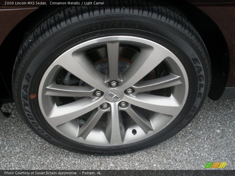  2009 MKS Sedan Wheel