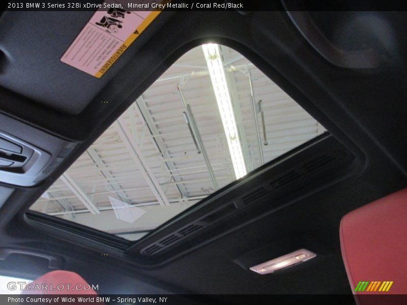 Sunroof of 2013 3 Series 328i xDrive Sedan