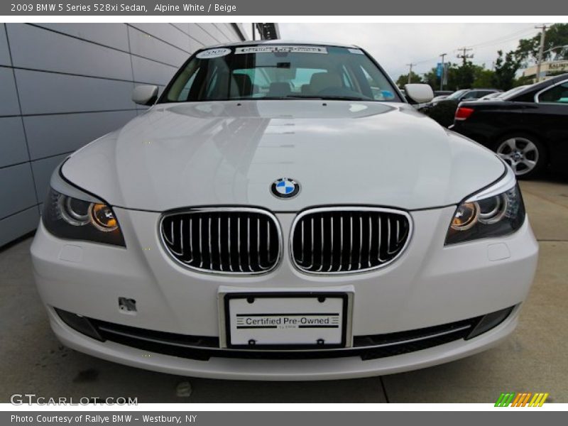 Alpine White / Beige 2009 BMW 5 Series 528xi Sedan