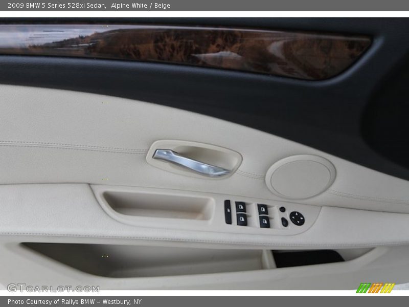 Alpine White / Beige 2009 BMW 5 Series 528xi Sedan