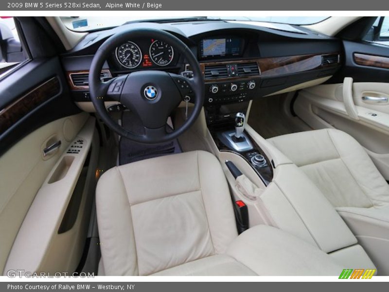 Alpine White / Beige 2009 BMW 5 Series 528xi Sedan