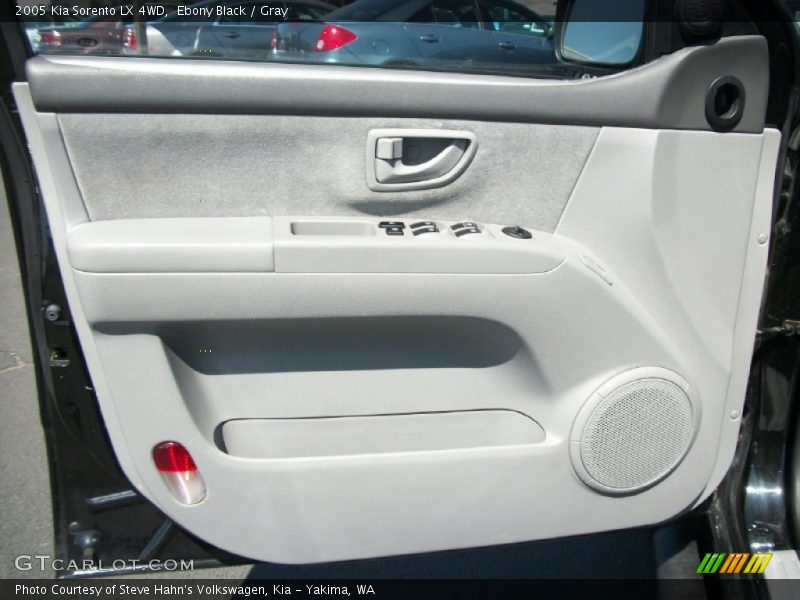 Ebony Black / Gray 2005 Kia Sorento LX 4WD