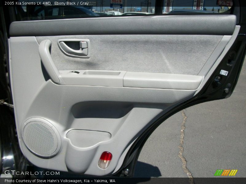 Ebony Black / Gray 2005 Kia Sorento LX 4WD