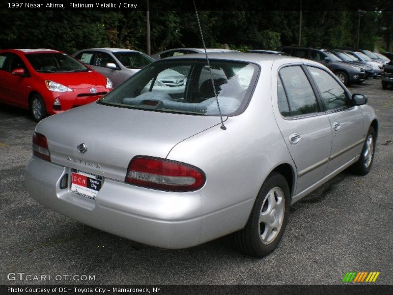 Platinum Metallic / Gray 1997 Nissan Altima