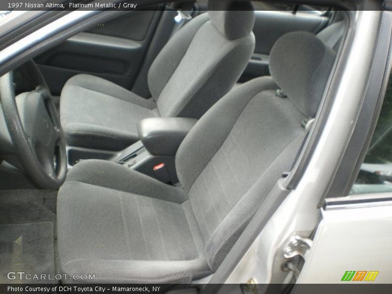 Platinum Metallic / Gray 1997 Nissan Altima