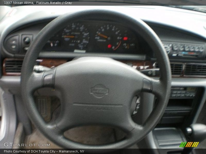 Platinum Metallic / Gray 1997 Nissan Altima