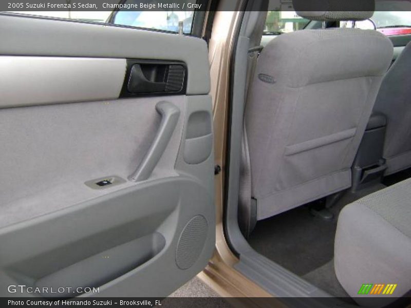Champagne Beige Metallic / Gray 2005 Suzuki Forenza S Sedan