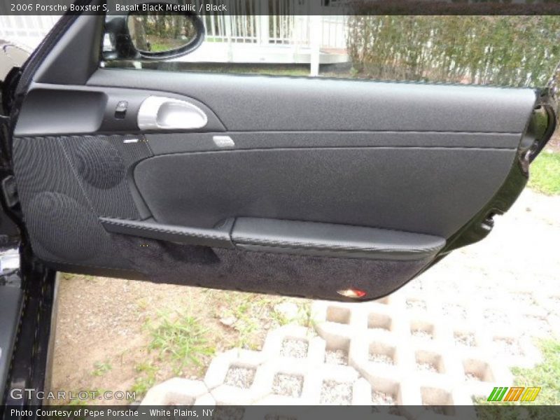 Door Panel of 2006 Boxster S