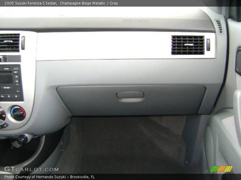 Champagne Beige Metallic / Gray 2005 Suzuki Forenza S Sedan