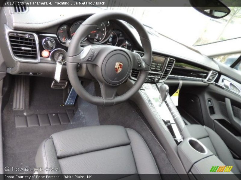  2013 Panamera 4 Black Interior
