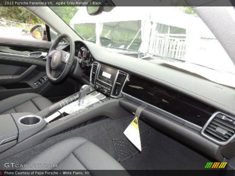 Dashboard of 2013 Panamera V6