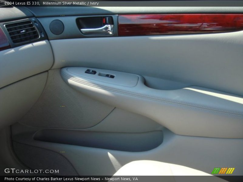 Millennium Silver Metallic / Ivory 2004 Lexus ES 330