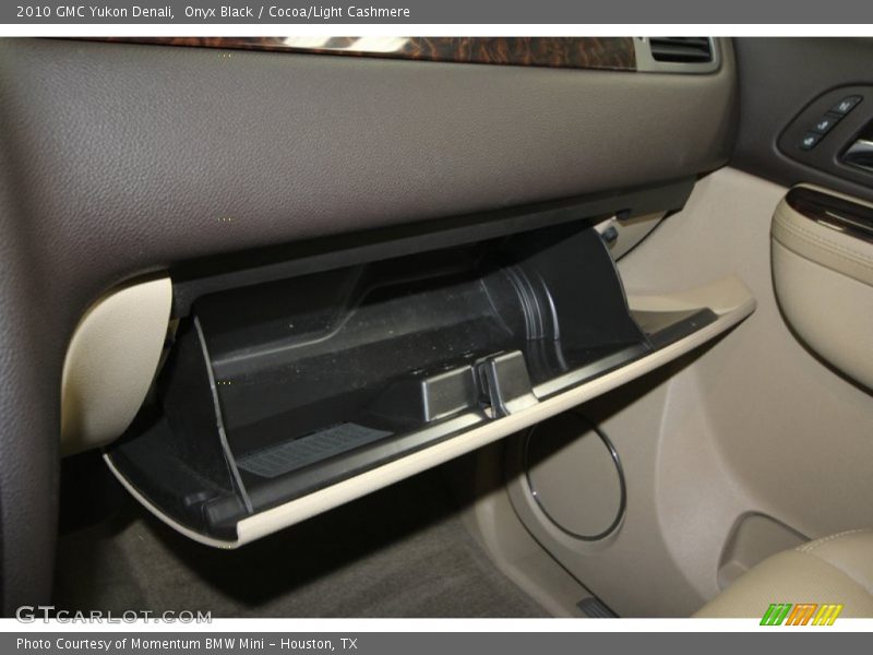 Onyx Black / Cocoa/Light Cashmere 2010 GMC Yukon Denali