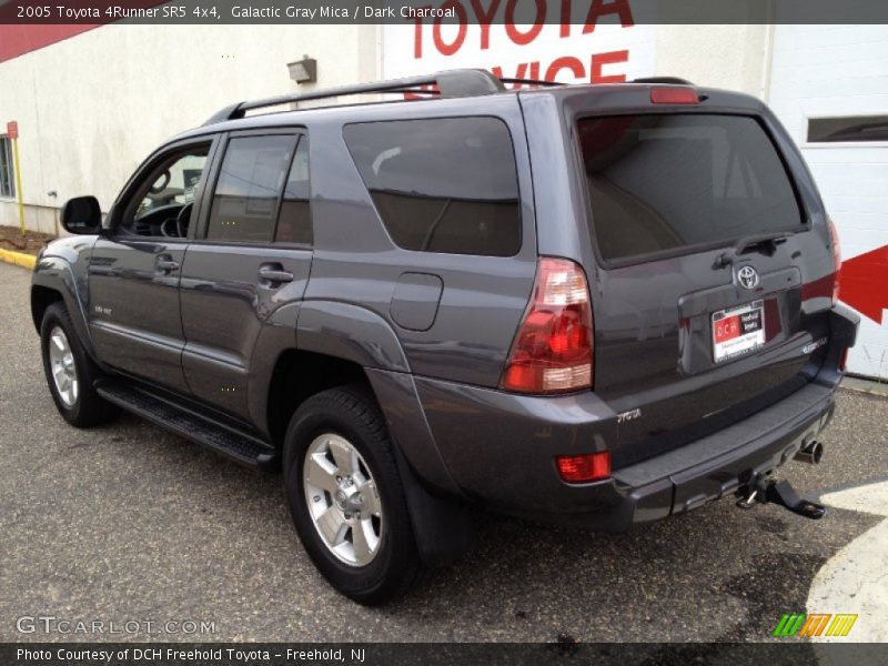 Galactic Gray Mica / Dark Charcoal 2005 Toyota 4Runner SR5 4x4