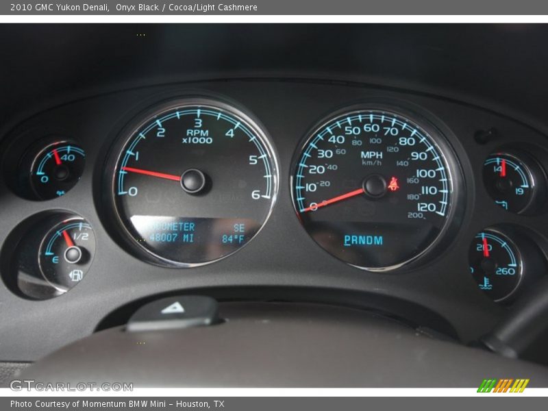 Onyx Black / Cocoa/Light Cashmere 2010 GMC Yukon Denali