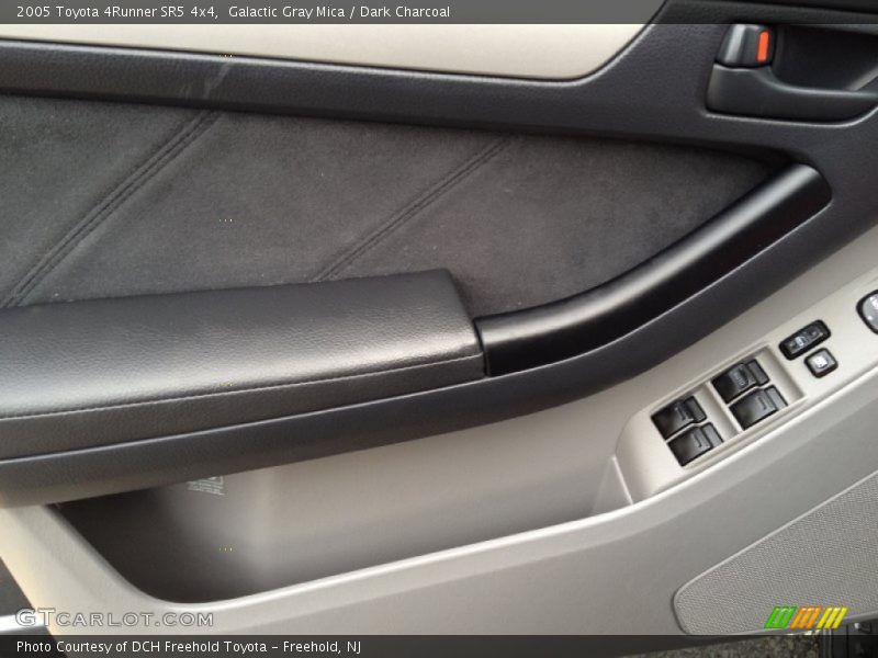 Galactic Gray Mica / Dark Charcoal 2005 Toyota 4Runner SR5 4x4