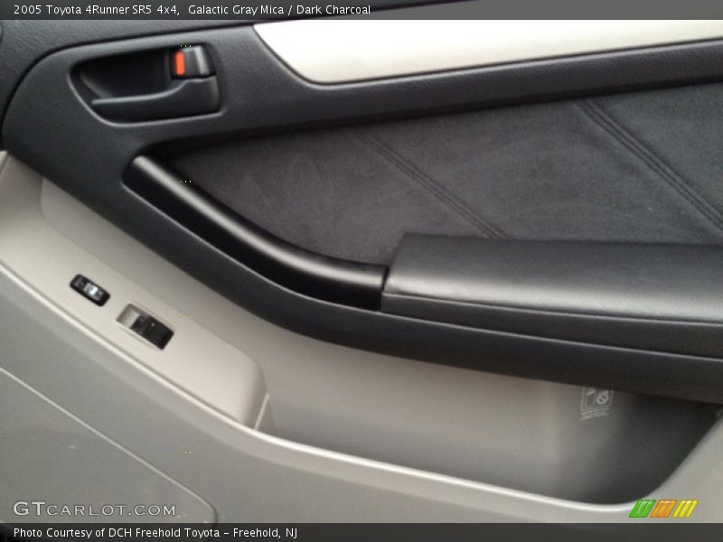 Galactic Gray Mica / Dark Charcoal 2005 Toyota 4Runner SR5 4x4