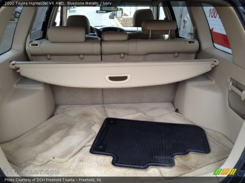  2002 Highlander V6 4WD Trunk