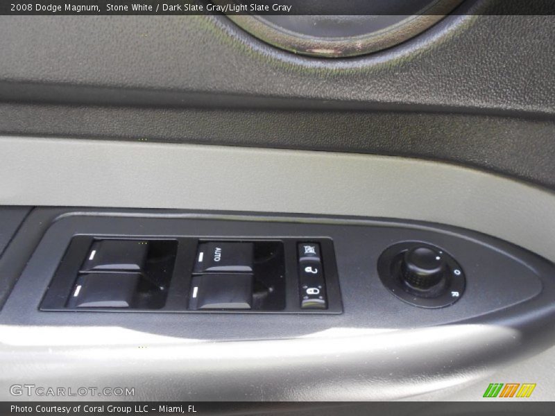 Stone White / Dark Slate Gray/Light Slate Gray 2008 Dodge Magnum