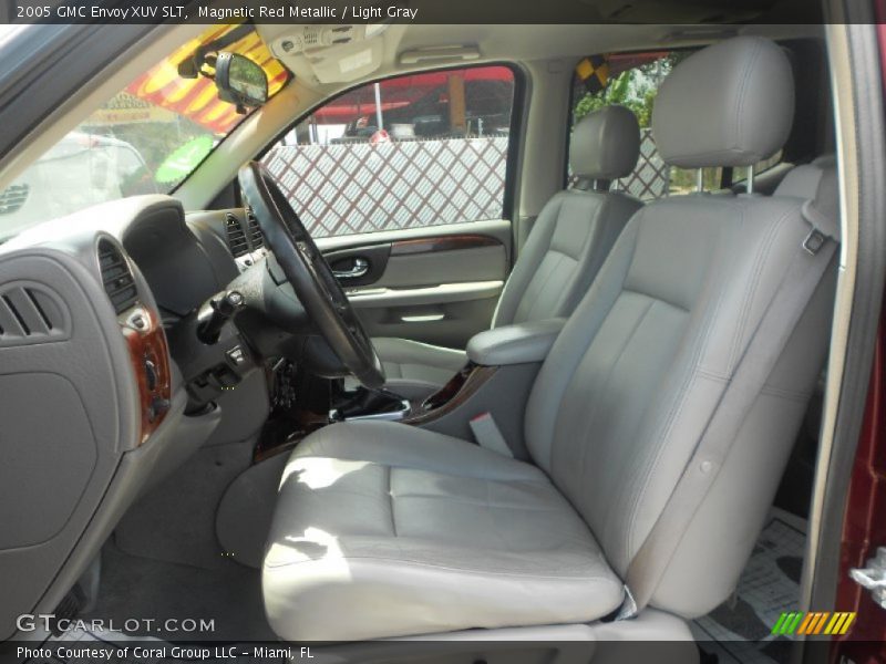 Front Seat of 2005 Envoy XUV SLT
