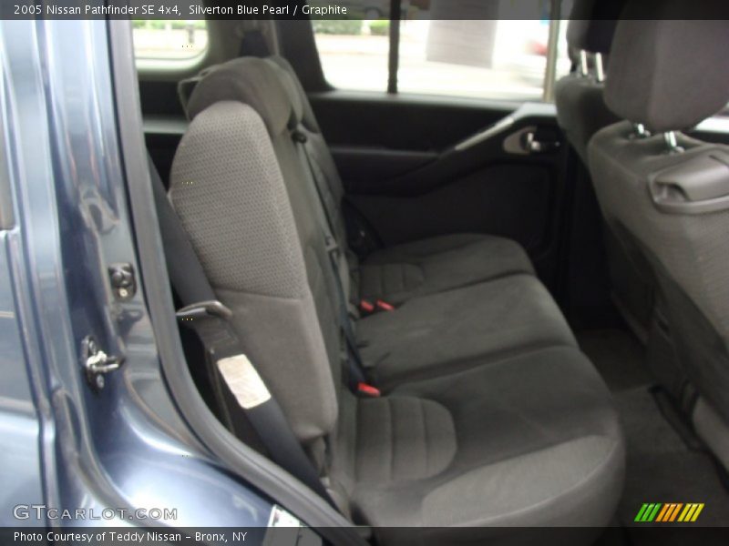 Silverton Blue Pearl / Graphite 2005 Nissan Pathfinder SE 4x4