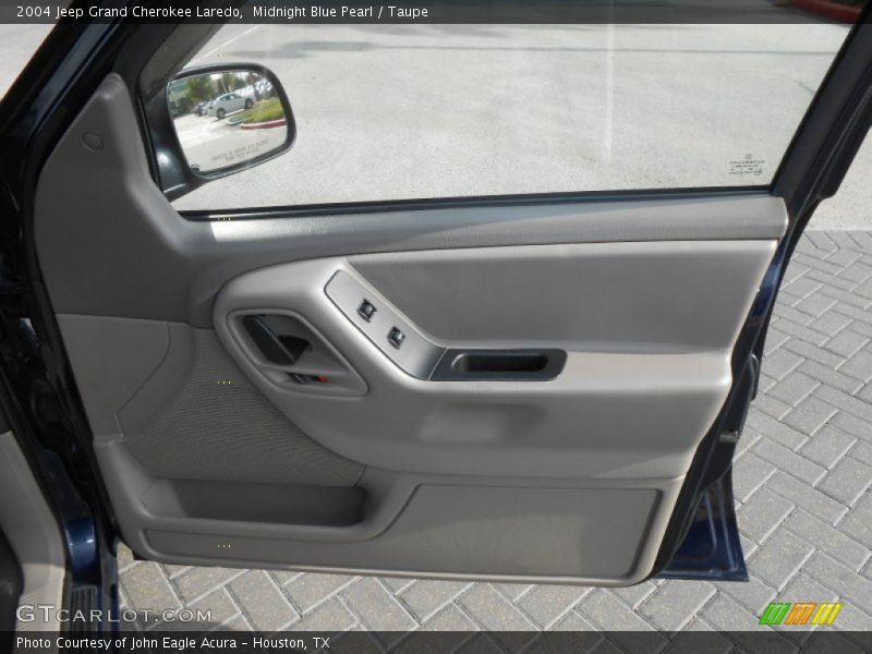 Door Panel of 2004 Grand Cherokee Laredo
