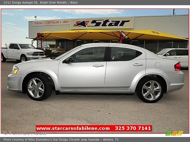 Bright Silver Metallic / Black 2012 Dodge Avenger SE