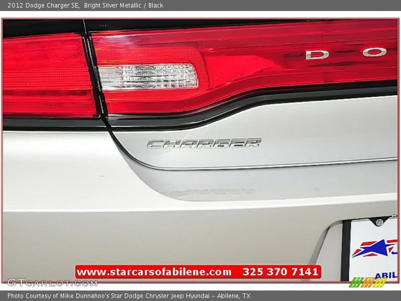 Bright Silver Metallic / Black 2012 Dodge Charger SE