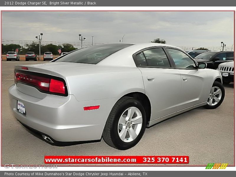Bright Silver Metallic / Black 2012 Dodge Charger SE