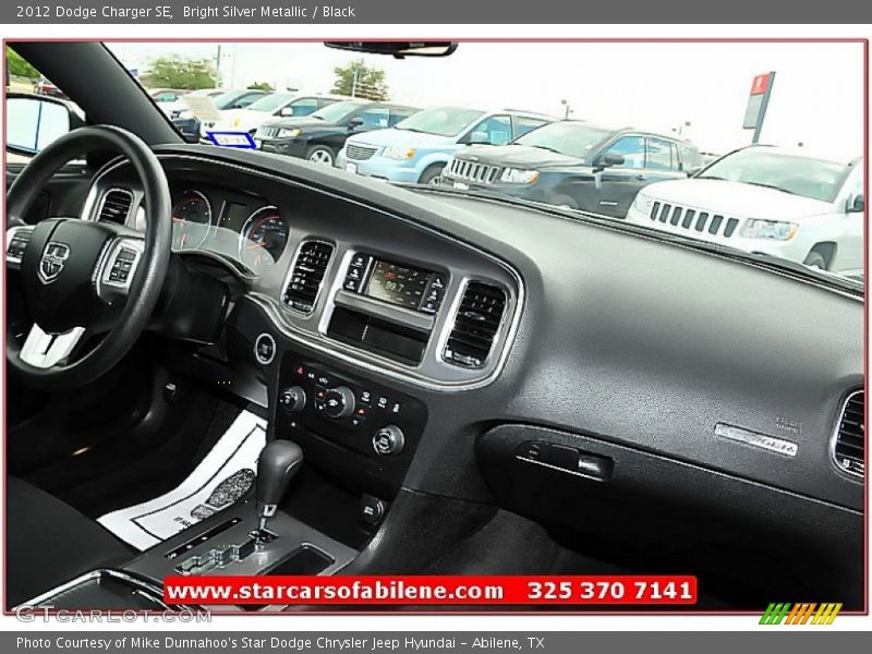 Bright Silver Metallic / Black 2012 Dodge Charger SE