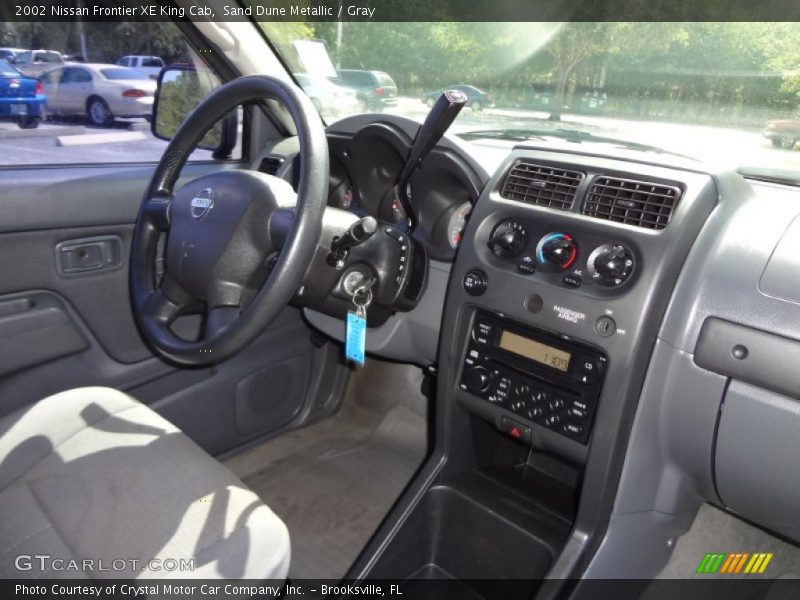 Sand Dune Metallic / Gray 2002 Nissan Frontier XE King Cab