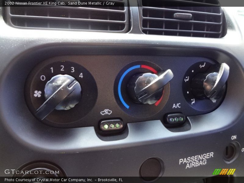 Sand Dune Metallic / Gray 2002 Nissan Frontier XE King Cab