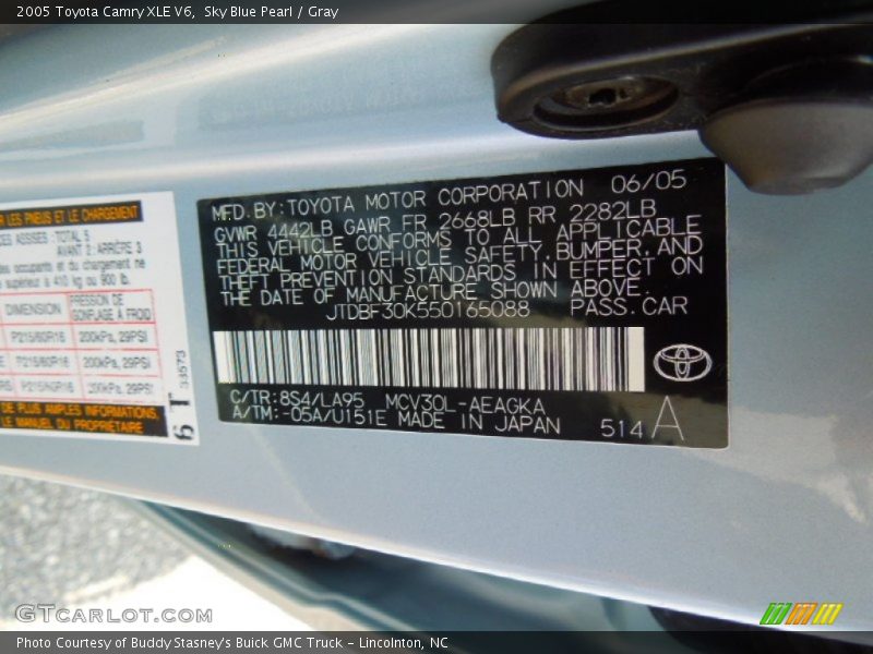 8S4 - 2005 Toyota Camry XLE V6