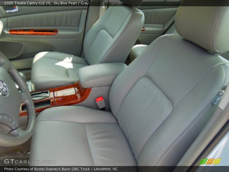 Sky Blue Pearl / Gray 2005 Toyota Camry XLE V6