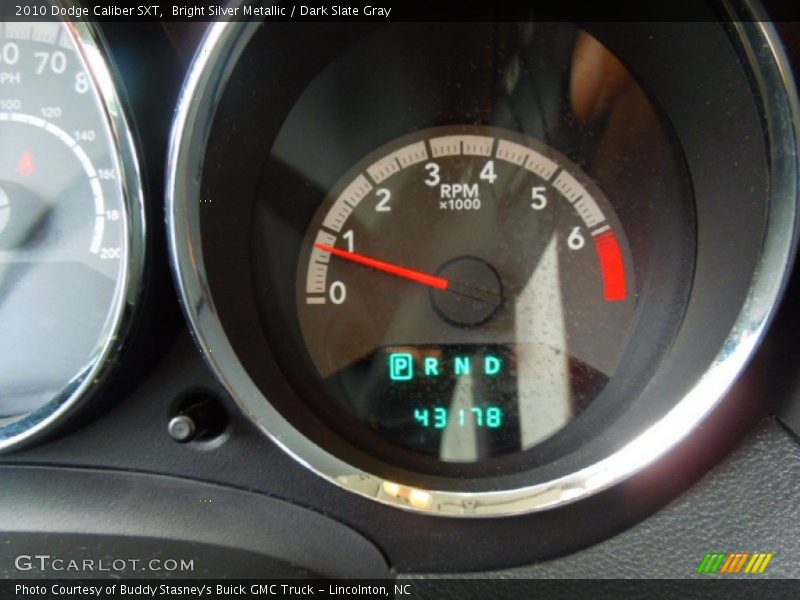 Bright Silver Metallic / Dark Slate Gray 2010 Dodge Caliber SXT