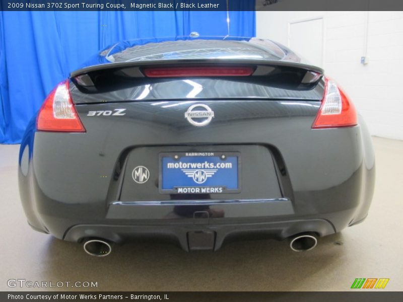 Magnetic Black / Black Leather 2009 Nissan 370Z Sport Touring Coupe