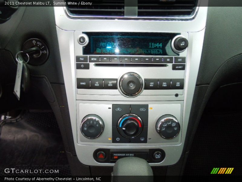 Summit White / Ebony 2011 Chevrolet Malibu LT