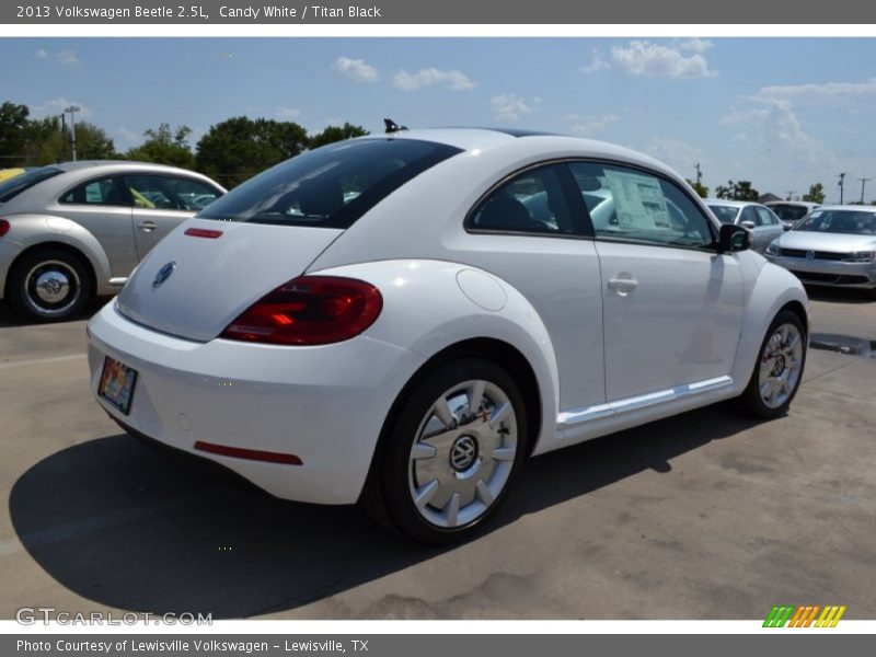 Candy White / Titan Black 2013 Volkswagen Beetle 2.5L