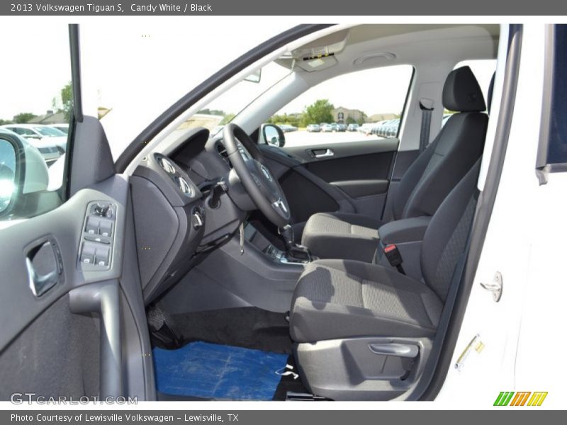 Candy White / Black 2013 Volkswagen Tiguan S