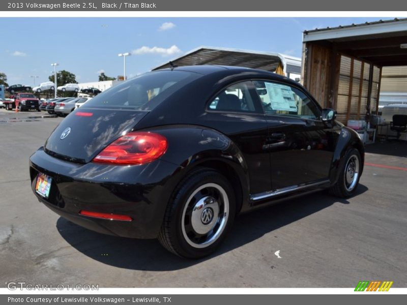 Black / Titan Black 2013 Volkswagen Beetle 2.5L