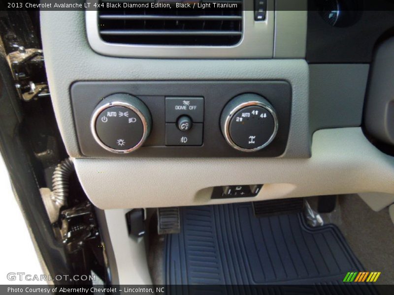 Controls of 2013 Avalanche LT 4x4 Black Diamond Edition