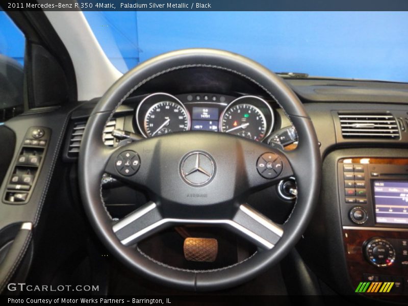 Paladium Silver Metallic / Black 2011 Mercedes-Benz R 350 4Matic