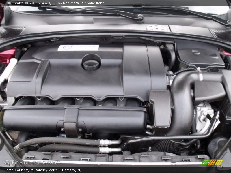  2009 XC70 3.2 AWD Engine - 3.2 Liter DOHC 24-Valve VVT V6