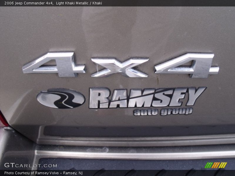 Light Khaki Metallic / Khaki 2006 Jeep Commander 4x4