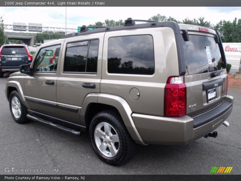 Light Khaki Metallic / Khaki 2006 Jeep Commander 4x4