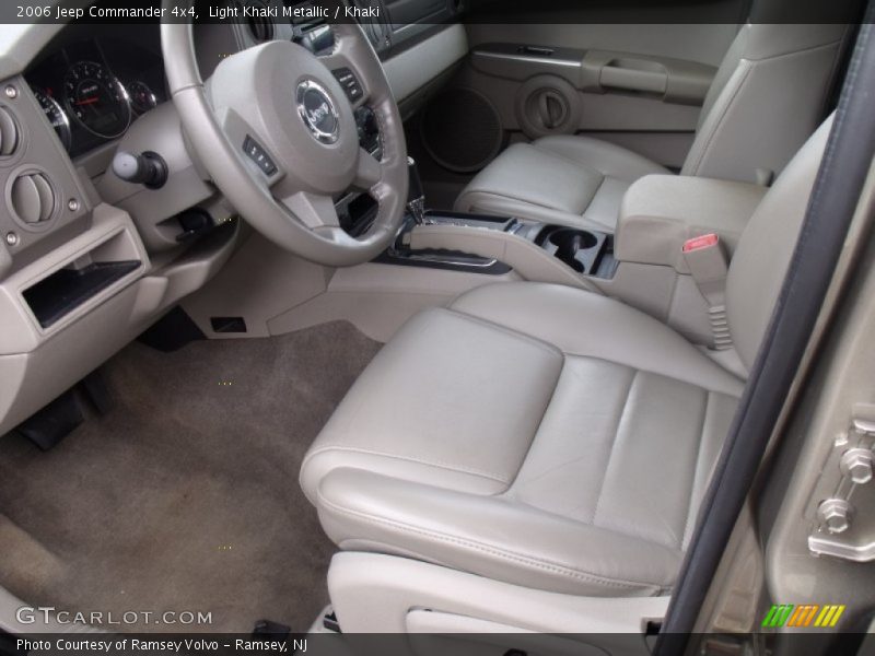 Light Khaki Metallic / Khaki 2006 Jeep Commander 4x4