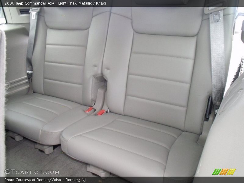 Light Khaki Metallic / Khaki 2006 Jeep Commander 4x4