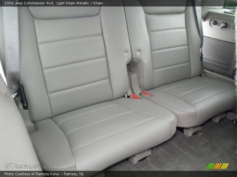 Light Khaki Metallic / Khaki 2006 Jeep Commander 4x4