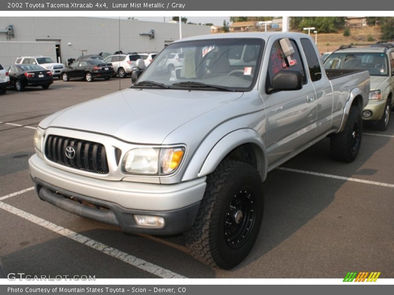 Lunar Mist Metallic / Gray 2002 Toyota Tacoma Xtracab 4x4