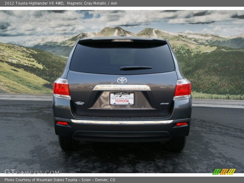 Magnetic Gray Metallic / Ash 2012 Toyota Highlander V6 4WD